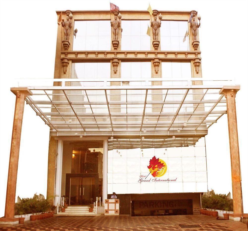Hotel Grand International Rāipur Exteriér fotografie