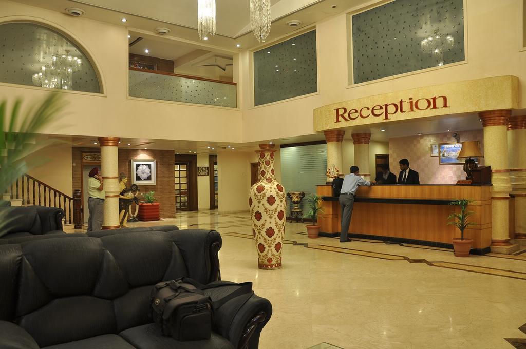 Hotel Grand International Rāipur Exteriér fotografie