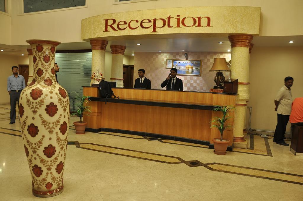 Hotel Grand International Rāipur Exteriér fotografie