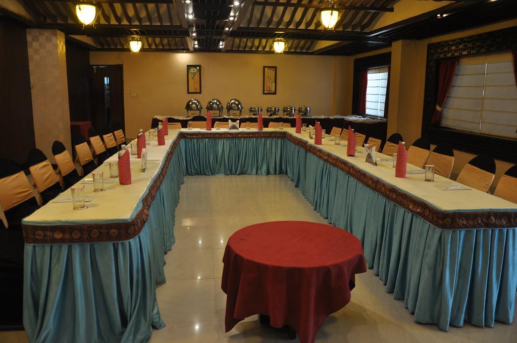 Hotel Grand International Rāipur Exteriér fotografie