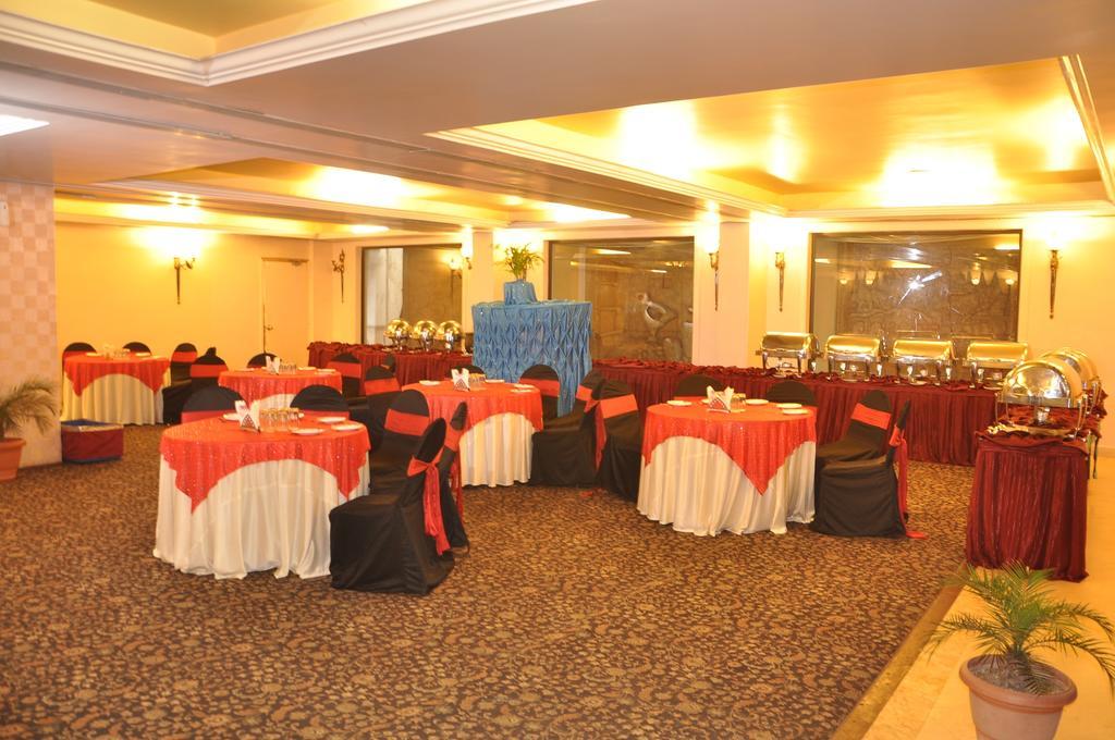 Hotel Grand International Rāipur Exteriér fotografie